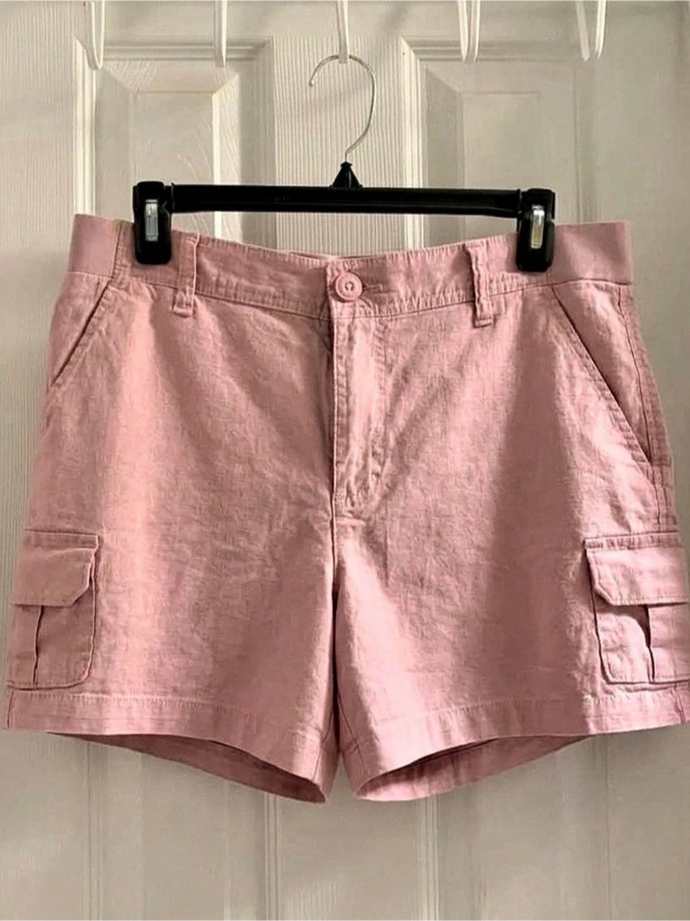 Lee Cargo Shorts in Pink Size 10 Like New
